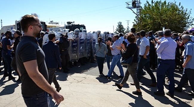 Ayhan' ın cenazesinde gerginlik