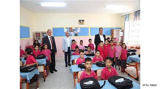 Kilis'te öğrencilere kırtasiye yardımı