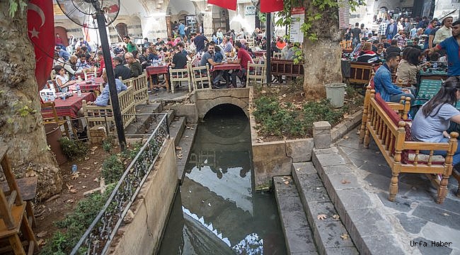 Gümrük Han Cıvıl Cıvıl