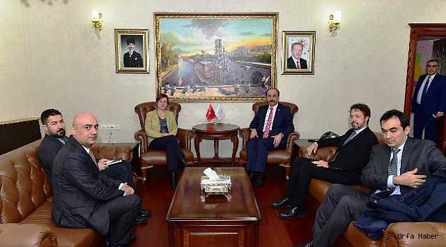 "Suriyelilere yönelik misafirperverliğiyle Türkiye herkese örnektir"