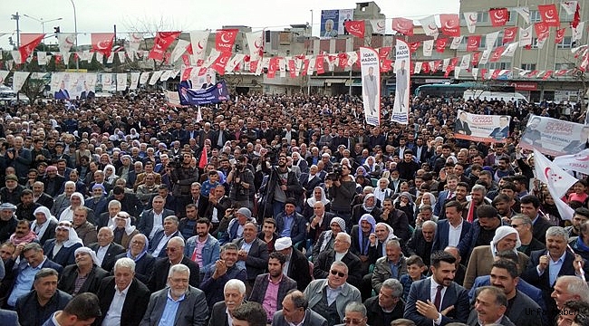Halil Yiğit'ten miting gibi açılış