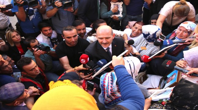 Bakan Soylu'dan oturma eylemi yapan Diyarbakır annelerine ziyaret