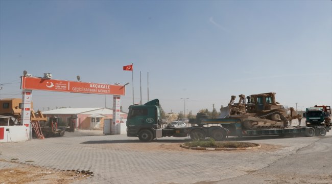 Suriye sınırına iş makinesi sevkiyatı