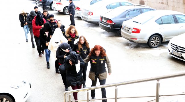 Fuhuş operasyonunda 8 şüpheli adliyede