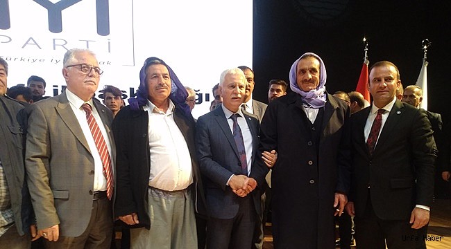 Urfa’da yüzlerce kişi İyi Parti’ye geçti