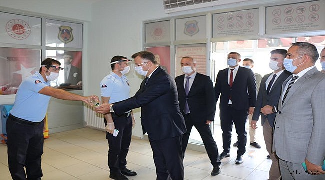 Başsavcıdan ceza evi personeline moral ziyareti.