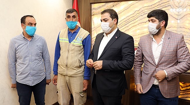 Canpolat Örnek Davranış Sergileyen Personeli Ödüllendirdi