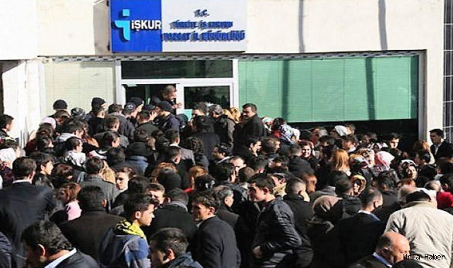 İş arayanlar ailelerinden maddi destek alıyor