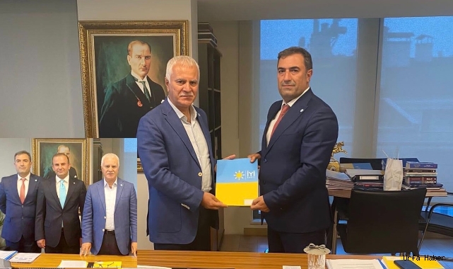 İYİ Parti Eyyübiye’de Görev Değişimi