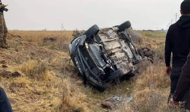 Urfa'da kontrolden çıkan otomobil takla attı