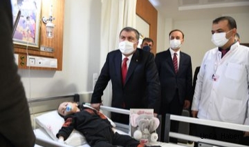 Bakan Koca, Urfa'daki hastaneleri ziyaret etti