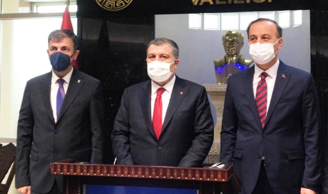 Sağlık Bakanı Koca,  Urfa'da yeni hastane yapılacağını söyledi