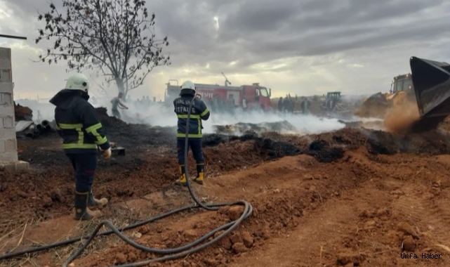Urfa'nın ilçesinde odunluk yangını