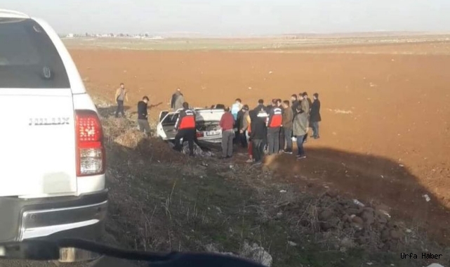 Suruç’ta otomobil şarampole devrildi!