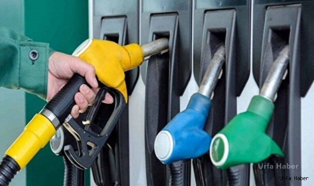 Araç sahipleri dikkat! Benzine ve motorine yapılan zamlar geri çekildi