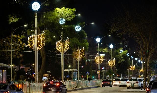 Büyükşehir’in aydınlatma çalışmalarıyla Şanlıurfa ışık saçıyor