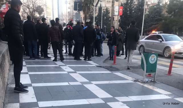 Zabıta ile grup arasında başlayan tartışmaya polis müdahale etti