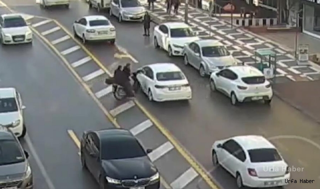 Şanlıurfa’da kaza anları kameralara yansıdı