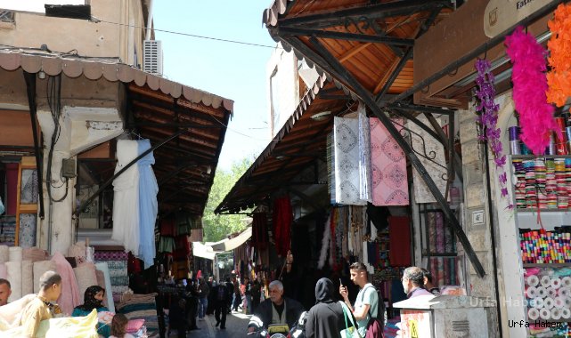 Tarihi hanlar bölgesinde sundurma çalışmaları sürüyor