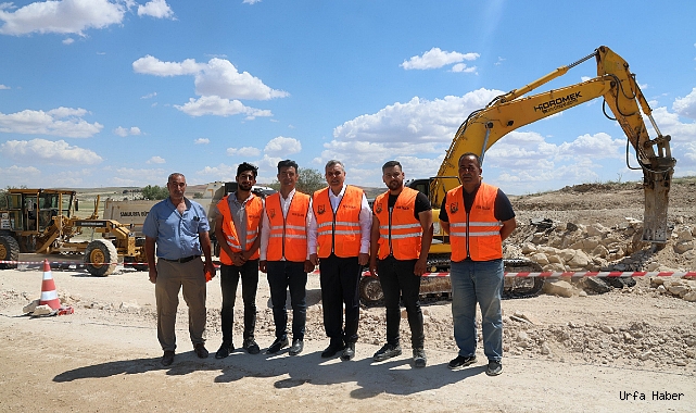 Başkan Beyazgül Bozova Çatak yol genişletme çalışmalarını inceledi