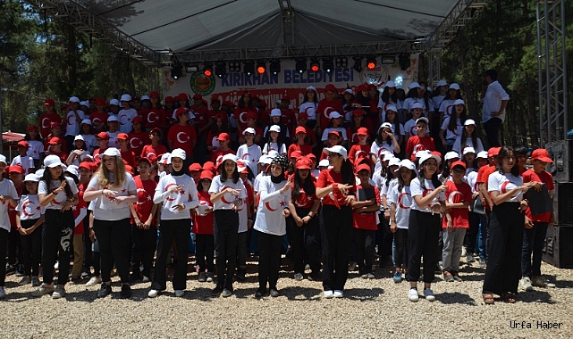Festivalde 1 ton kuzu ciğeri tüketildi