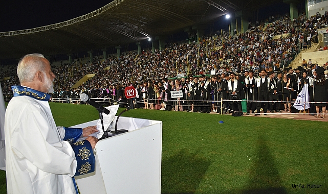 Harran Üniversitesinde coşkulu mezuniyet