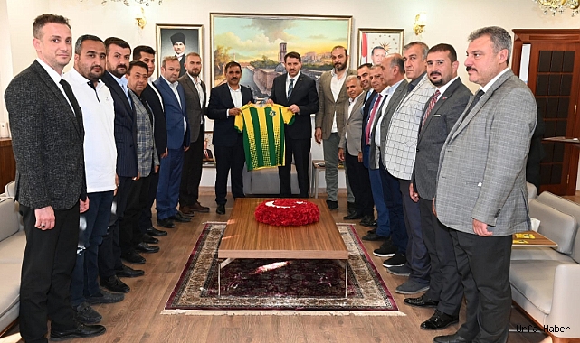 Şanlıurfaspor'dan Vali Ayhan'a hayırlı olsun ziyareti