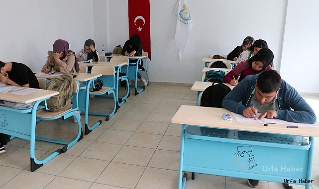 Üniversiteye hazırlanan gençlerden başkan Canpolat’a teşekkür