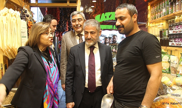 Bakan Nebati’den Fatma Şahin’e isot sorusu