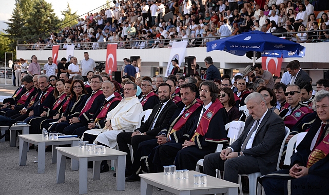 Sağlık ordusuna 350 yeni hekim