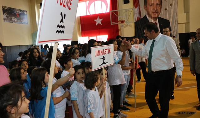 Vali Ayhan gençleri yaz kurslarına davet etti