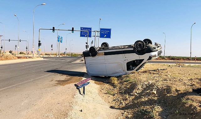 CEYLANPINAR'DA DEVRİLEN ARACIN SÜRÜCÜSÜ YARALANDI