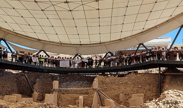 GÖBEKLİTEPE'NİN KAŞİFİ PROF. KLAUS ŞANLIURFA'DA ANILDI
