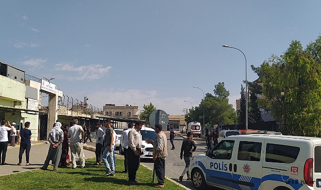 ŞANLIURFA CEZAEVİ ÖNÜNDE FERYAT SESLERİ!