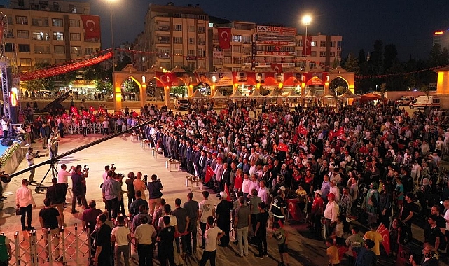 ŞANLIURFA'DA 15 TEMMUZ DEMOKRASİ VE MİLLİ BİRLİK GÜNÜ