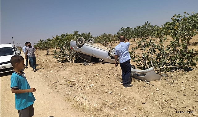ŞANLIURFA'DA KONTROLDEN ÇIKAN OTOMOBİL DEVRİLDİ: 1 YARALI