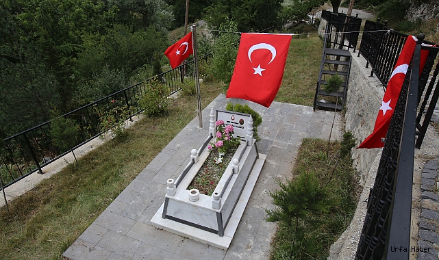 ŞEHİT ÖĞRETMEN NECMETTİN YILMAZ KABRİ BAŞINDA ANILDI
