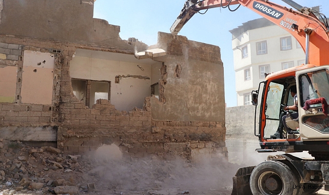 HALİLİYE'DE METRUK VE RİSKLİ YAPILARA GEÇİT YOK