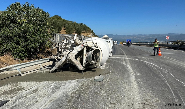 Aynı firmaya ait iki beton mikseri kafa kafaya çarpıştı: 1 ölü, 1 ağır yaralı