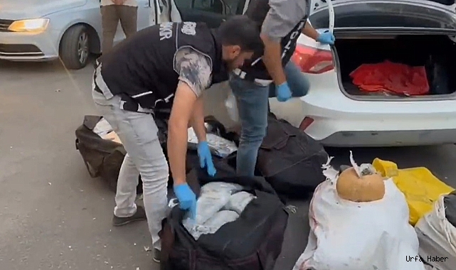 HASTANE BAHÇESİNDE 9 KİLO 500 GRAM UYUŞTURUCU YAKALANDI