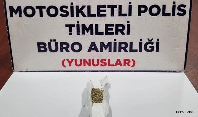 Kütahya’da ehliyetsiz sürücü uyuşturucuyla yakalandı