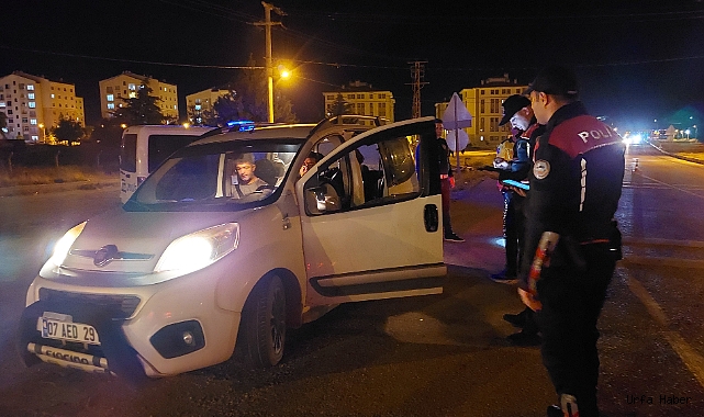Polisin şok uygulamasında 2 ruhsatsız silah ele geçirildi