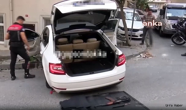 POLİSTEN KAÇAN OTOMOBİLDEN KALAŞNİKOF SİLAH ÇIKTI