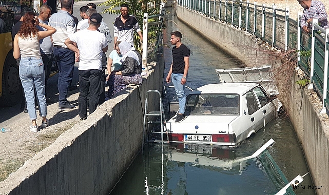 Sulama kanalına uçan araçtaki 2 kişiyi vatandaşlar kurtardı