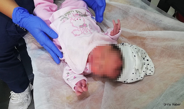 1 HAFTALIK BEBEĞİ SU KANALINA BIRAKAN BAKIN KİMMİŞ!