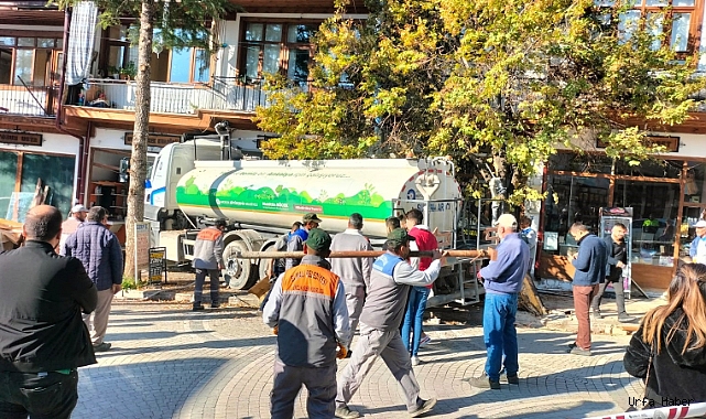Kamyonun freni patladı, facianın eşiğinden dönüldü
