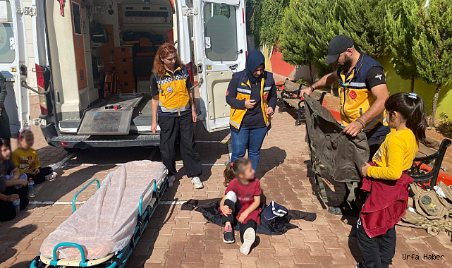 MİNİKLER İÇİN SAĞLIK VE AMBULANS EĞİTİMİ