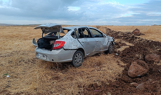 Şarampole devrilen otomobilde bulunan 3 kişi yaralandı