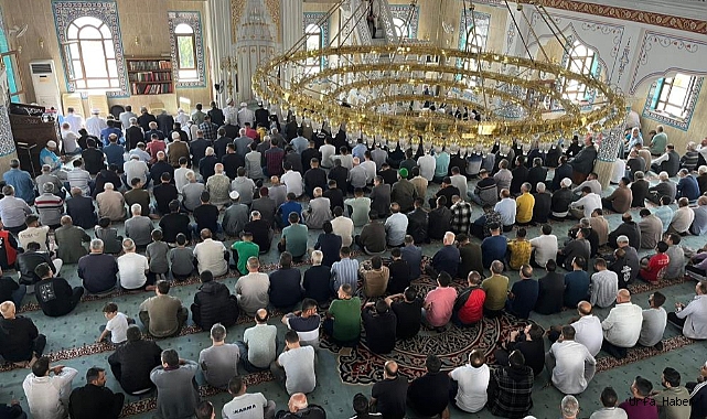 Türkiye'nin Dört Yanında, Filistinliler İçin Gıyabi Cenaze Namazı Kılındı