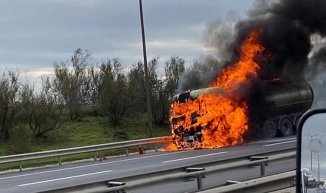 TEKERİ PATLAYAN TANKER ALEV ALEV YANDI
